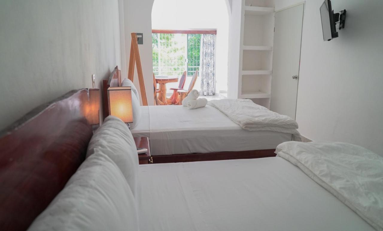 Suites Pancho Villas Bacalar - Lagoon View Buitenkant foto